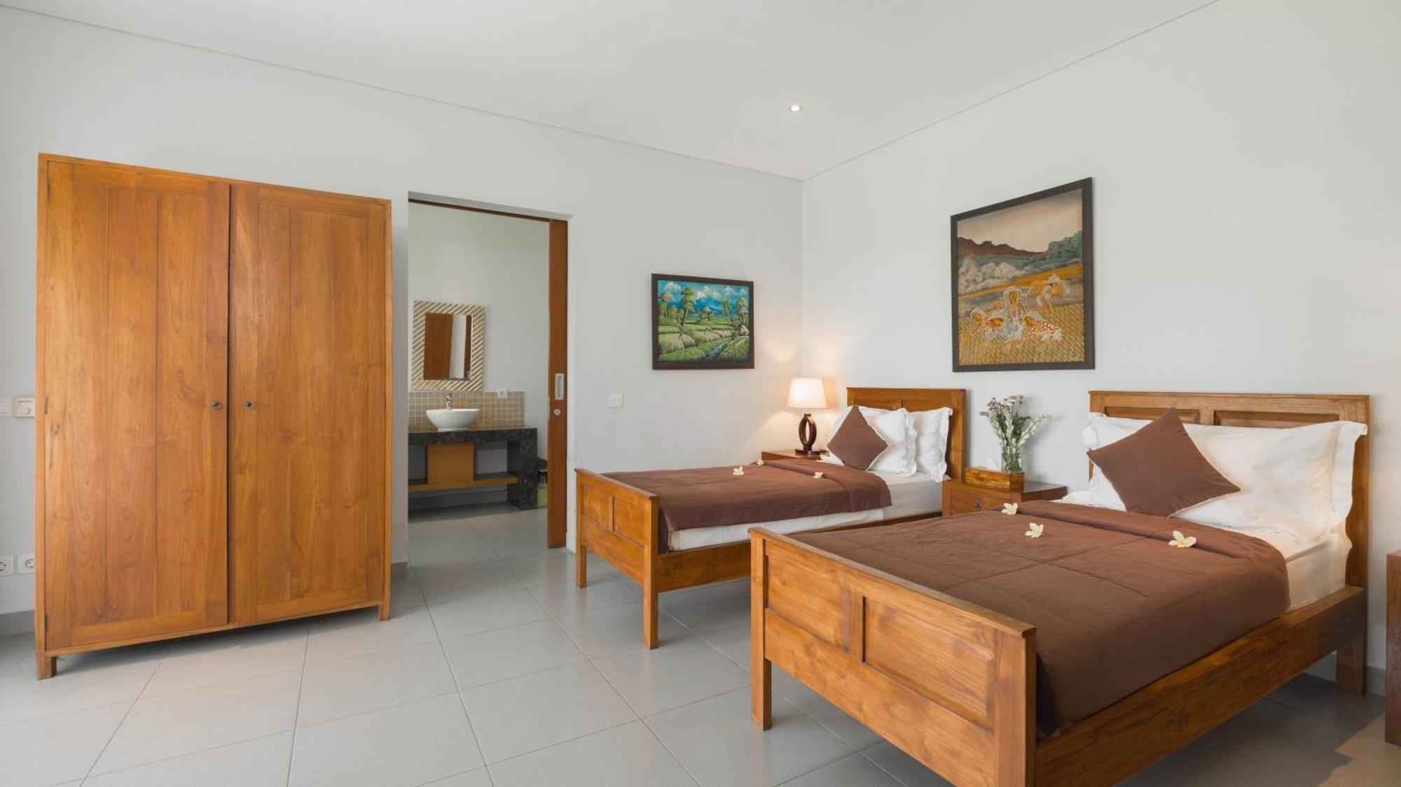 Villa Yenian By Villa Finder Canggu  Bagian luar foto