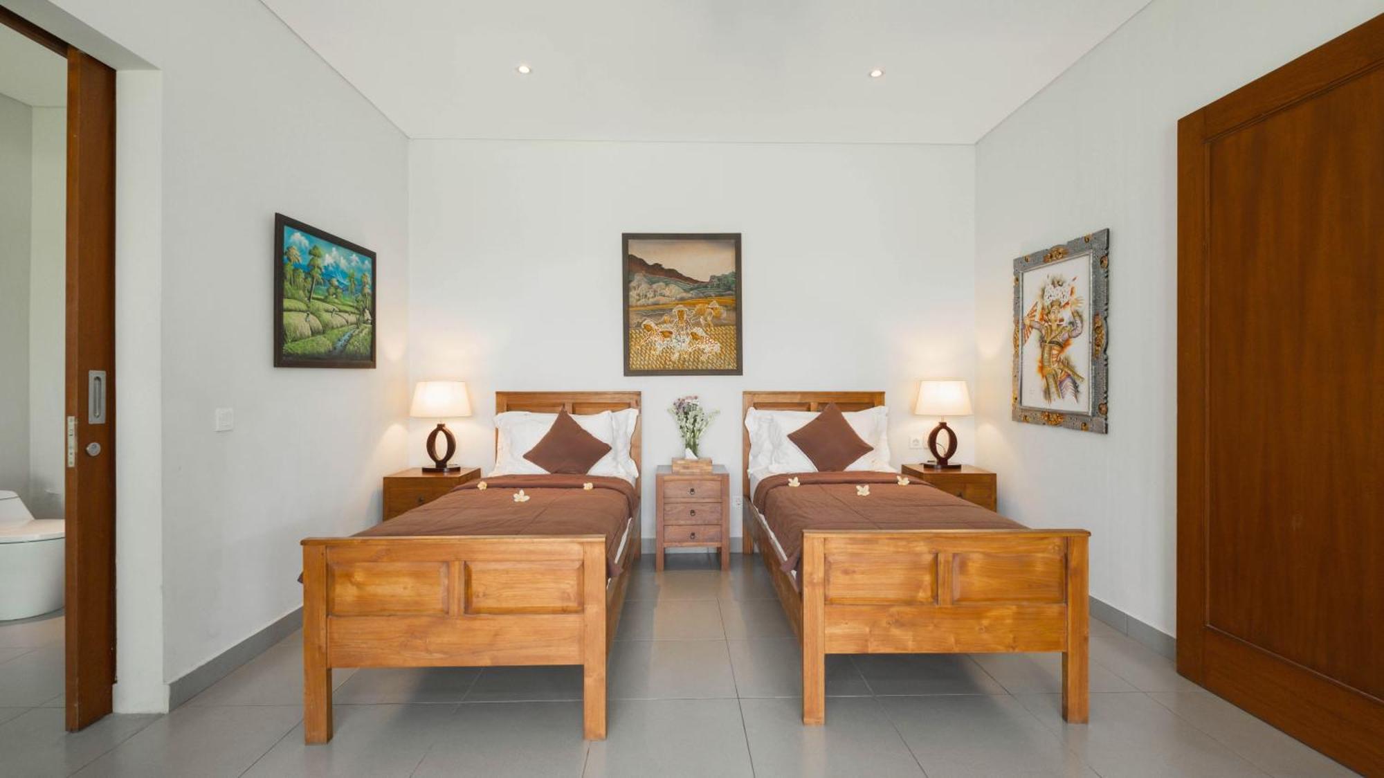 Villa Yenian By Villa Finder Canggu  Bagian luar foto